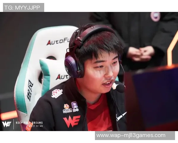 电竞数据电竞赛后复盘FPX与BLG对决中的战术意识与决策分析